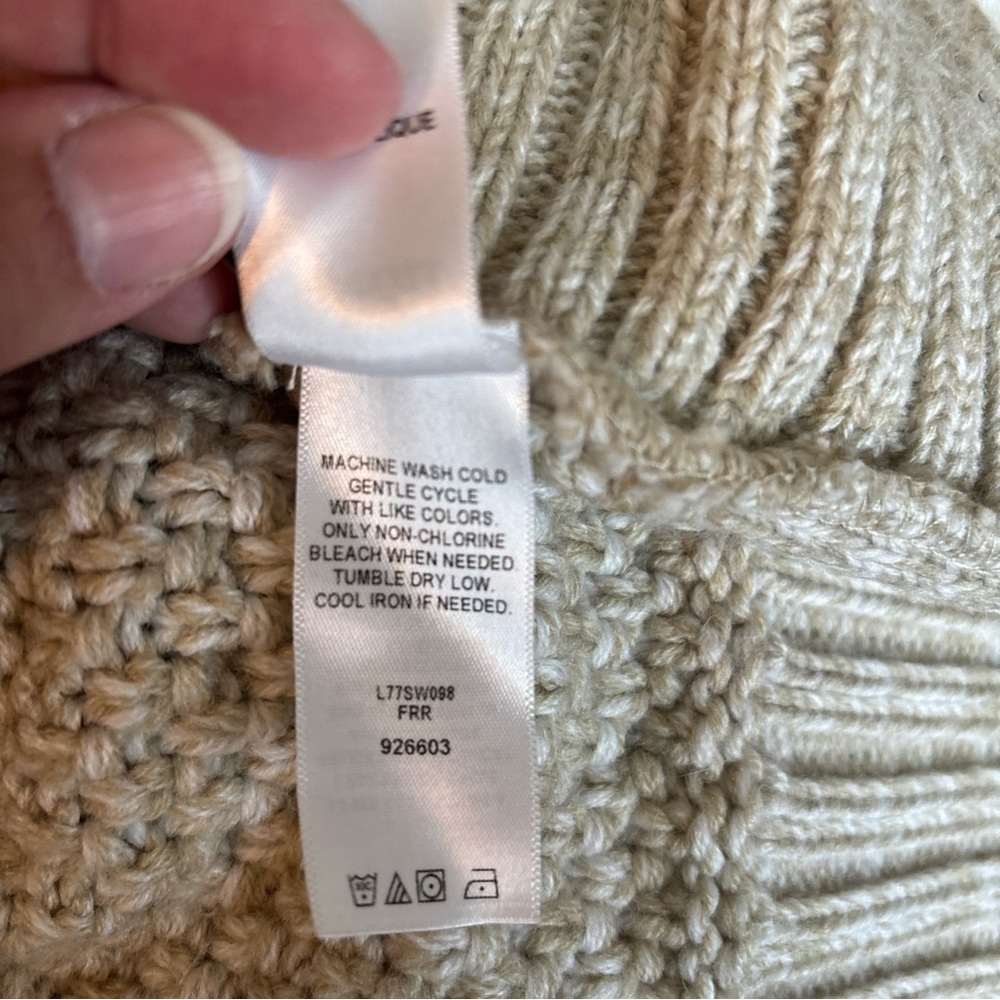 Cabela's Women's Beige Cardigan Sweater - Picture 11 of 12